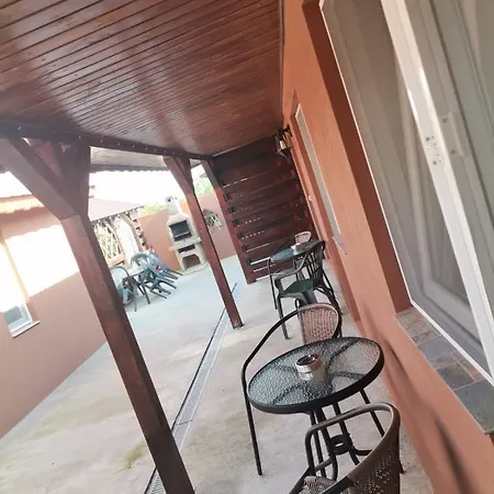 Cazare La Mari Quarto em Acomodações Particulares *